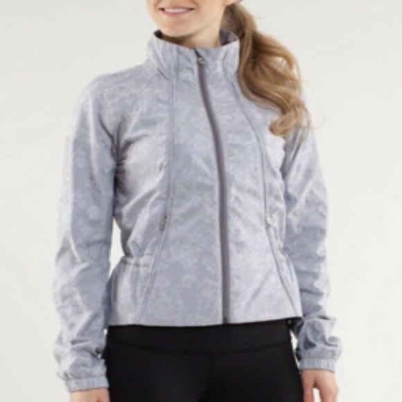 Lululemon Travel to Track Jacket Gray—Excellent Condition! Pockets-Lightweight-4 - Picture 1 of 13